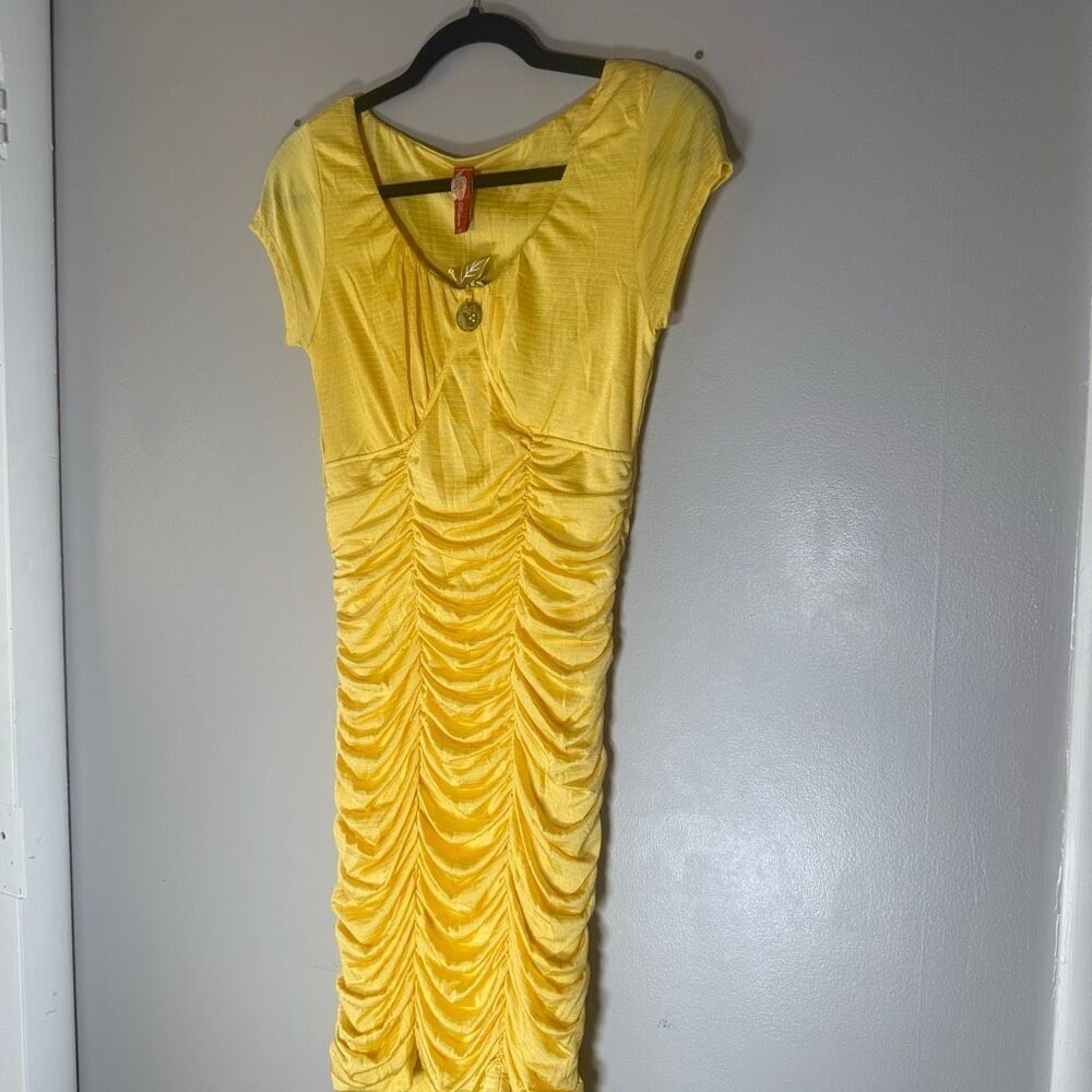 NWT Apple Bottoms Yellow Ruched Bodycon Dress – Y2K Charm Detail